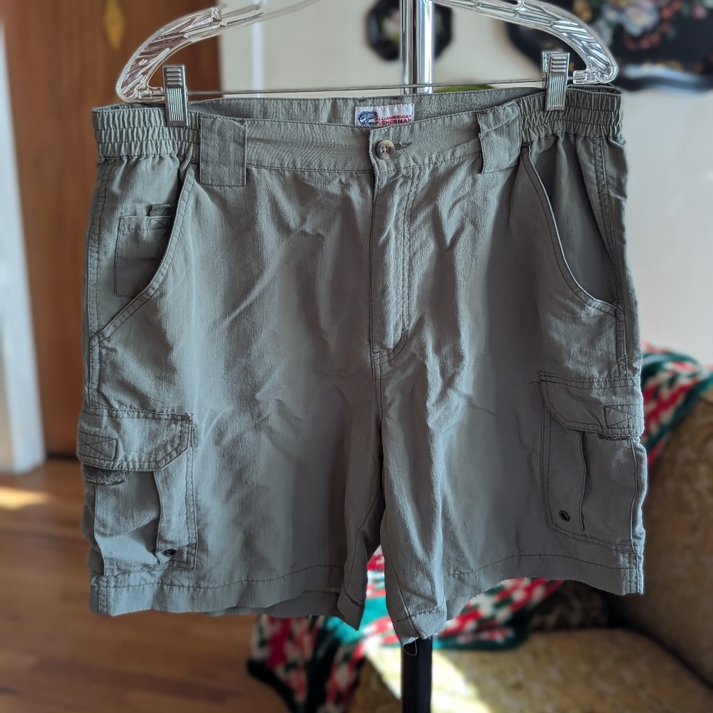 Men's American Fisherman Grey Shorts Size Medium 32-34